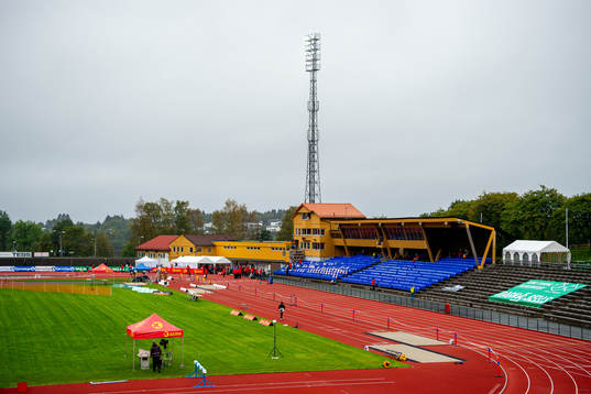 General view of Fana stadion