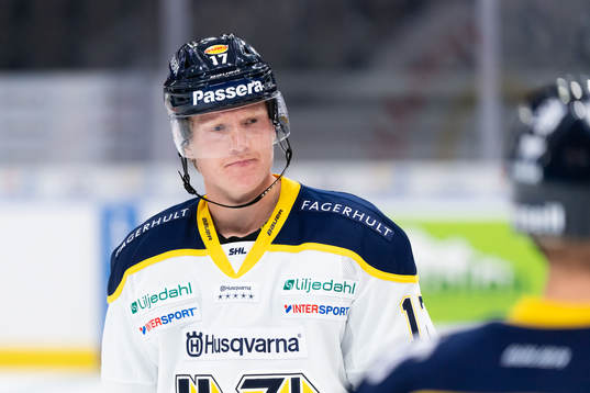 s Emil Johansson