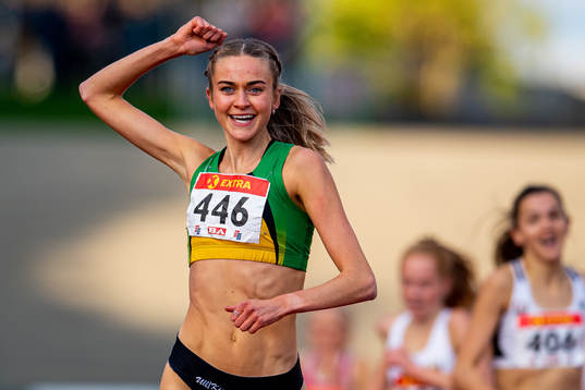 Amalie Sæten celebrates winning the women’s 1500 meter