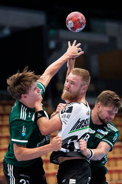 IFK Ystads Emil Hanssonoch Helsingborgs Johan Palm