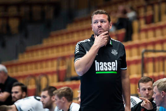 IFK Ystads tränare Sebastian Seifert deppar