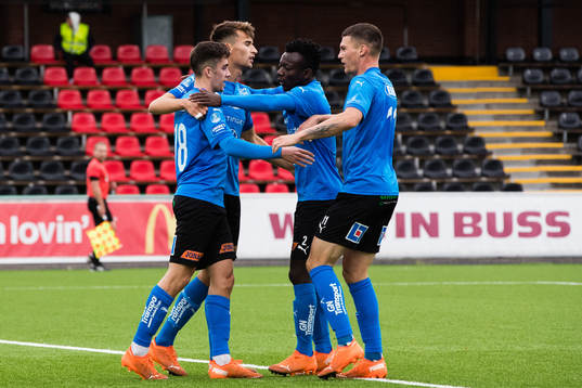 Halmstads Emil Tot Wikström jublar