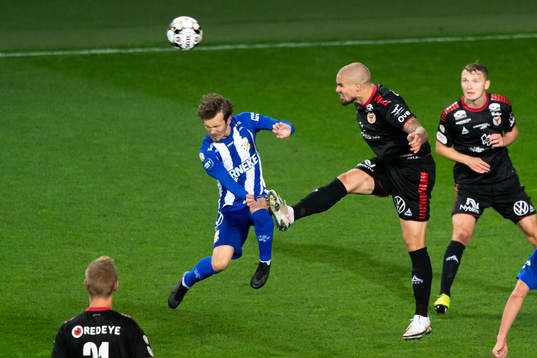 IFK Göteborg Patrik Karlsson Lagemyr och Kalmars Douglas