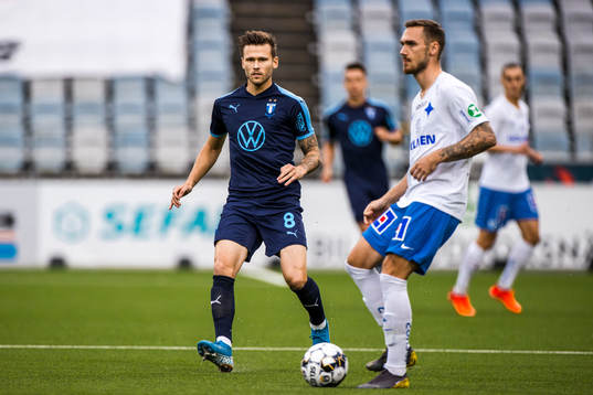 Malmö FFs Arnór Traustason och IFK Norrköpings Linus