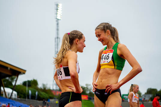 Hedda Hynne and Amalie Sæten
