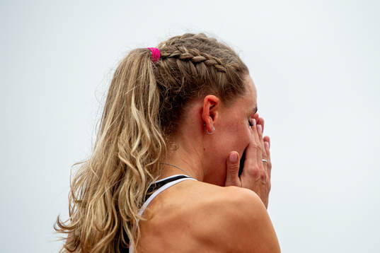 Hedda Hynne reacts