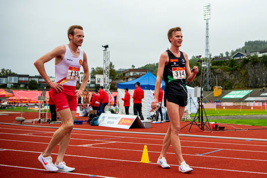 Bjørnar Sandnes Lillefosse and Narve Gilje Nordås