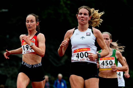 Vienna Søyland Dahle and Maria Sagnes Wågan compete in