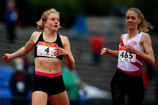 Henriette Jæger and Line Kloster comepte in the women’s