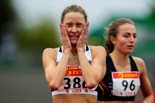 Hedda Hynne celebrates