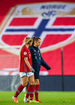 Lisa-Marie Karlseng Utland and Caroline Graham Hansen of