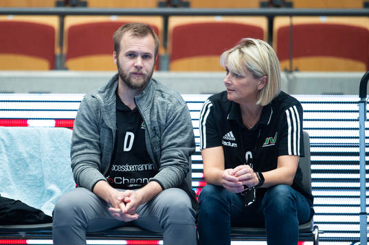 Helsingborgs lagledare Andreas Skärin och Ulrika Lindqvist
