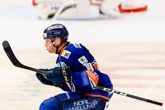 Växjös Richard Gynge jublar