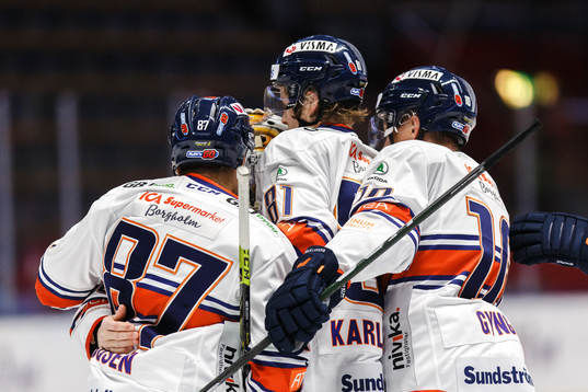 Växjös spelare jublar