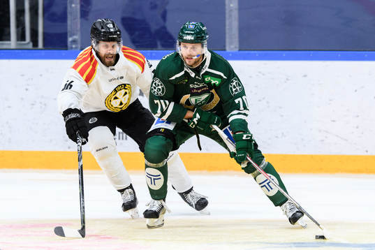 Brynäs Jonathan Sigalet och Färjestads Jacob Nilsson