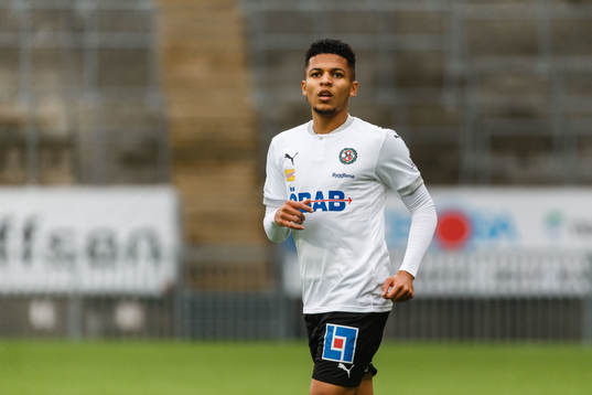 Örebros Romain Gall