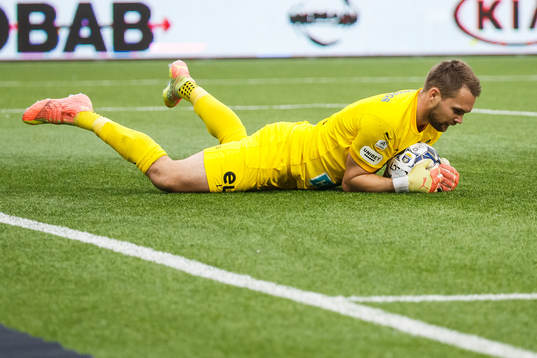 Örebros målvakt Oscar Jansson