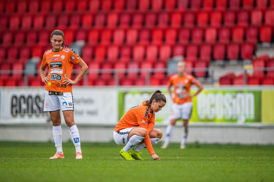 Kristianstads Anna Welin och Josefin Harrysson  deppar