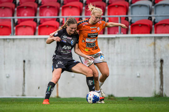 Växjös Emilie Henriksen och Kristianstads Evelina Duljan