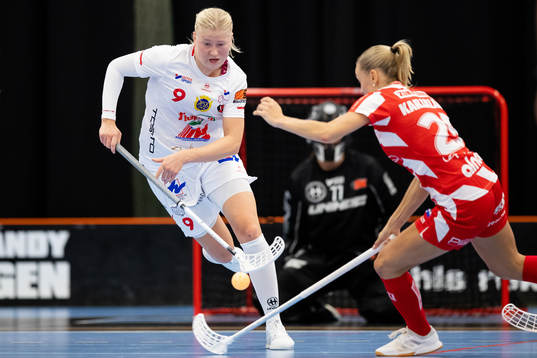 Jönköpings Ellen Svensson och Pixbos Mia Karjalainen