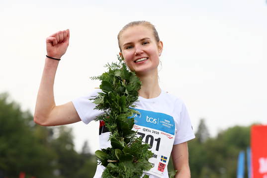 Linnea Sennström, Hässelby SK, segrare i klass Kvinnor 22