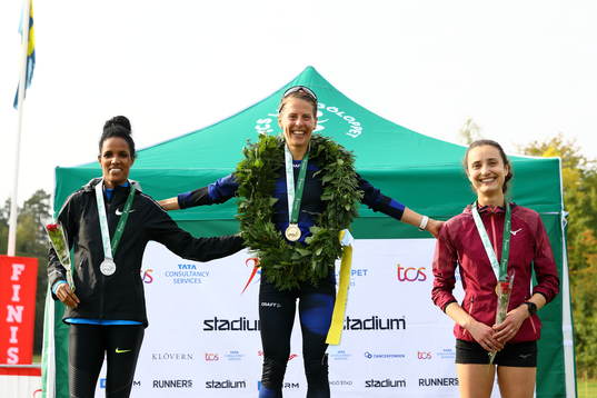 Meraf Bahta, Hälle IF, Charlotta Fougberg, Ullevi, och