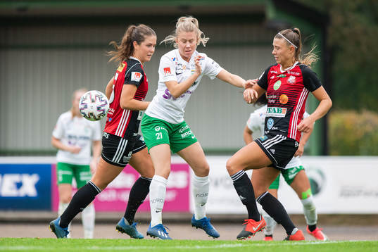 Lidköpings Moa Heinulf och Emilia Hjertberg