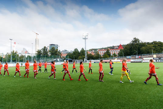 Spelarna gör entré