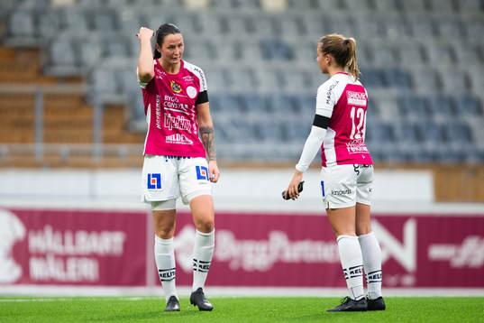 Uppsalas Nicole Odelberg Modin och Cornelia Kapocs deppar