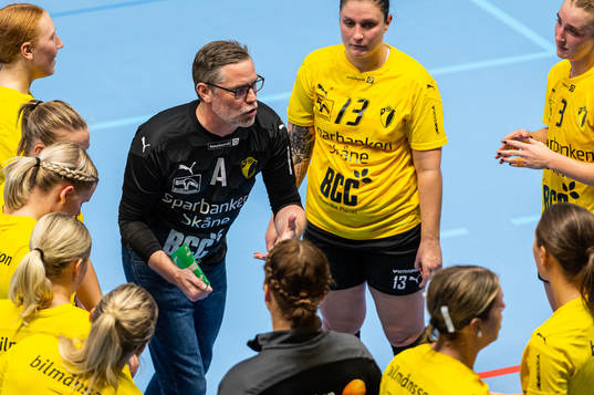 Eslövs tränare Lasse Eklöv i en timeout