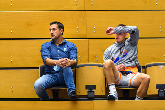 Kristianstads sportchef Jesper Larsson och Markus Olsson