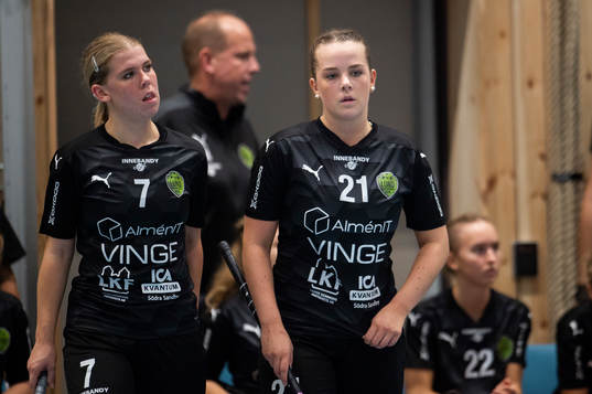 Lunds Hilda Hammer och Elin Johanssondeppar