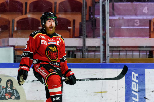 Luleås Linus Klasen jublar