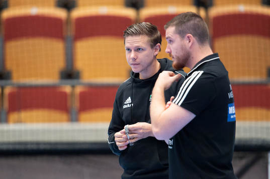 Helsingborgs tränare Toni Johansson och assisterande