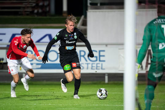 Degerfors Daniel Janevski och Västerås Emil Skogh