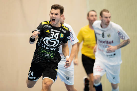Sävehofs Sebastian Karlsson  jublar