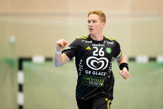 Sävehofs Jonathan Edvardsson jublar