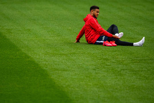 Bläddra bland fler bilder av Football, UEFA Euro Qualifier, play-off, Norway, training