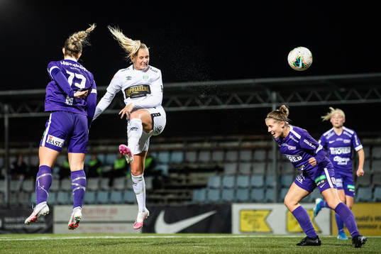 Jitex Matilda Nilsson och Göteborgs Stina Blackstenius