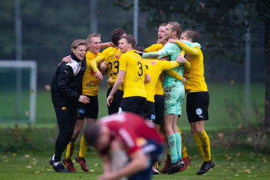 Löddes spelare jublar