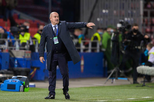 Head coach Stanislav Cherchesov of Russia