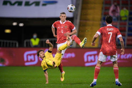Jordan Larsson of Sweden and Ilya Kutepov of Russia