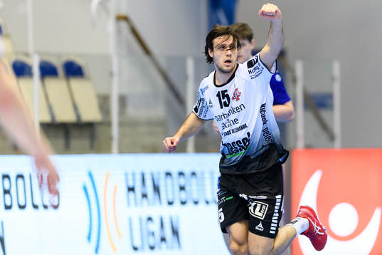 IFK Ystads Christoffer Nilsson jublar