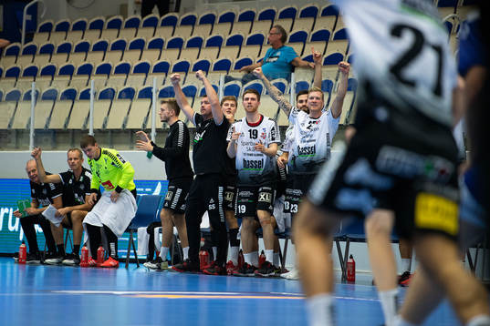 IFK Ystads tränare Sebastian Seifert jublar