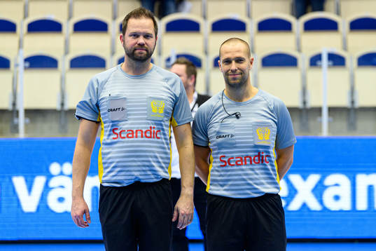 Domarparet Michael Johansson och Markus Winberg