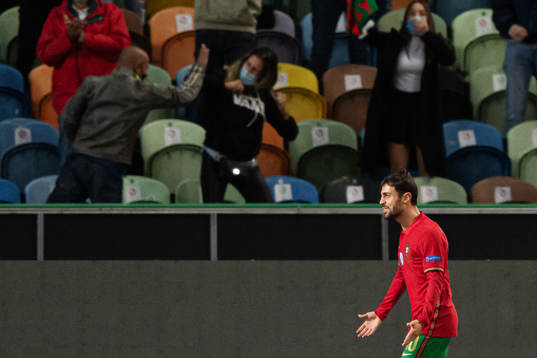 Bernardo Silva of Portugal celebrates the 1-0 goal