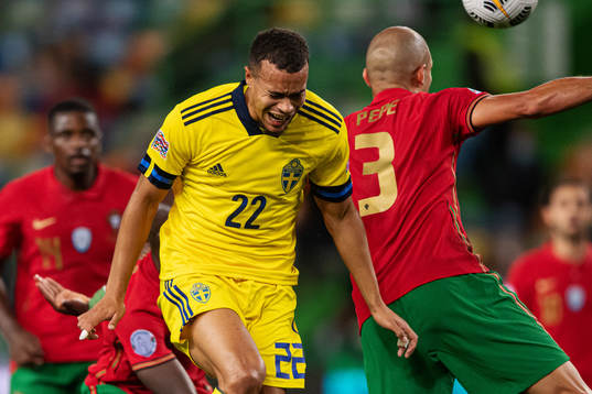 Robin Quaison of Sweden and Pepe of Portugal