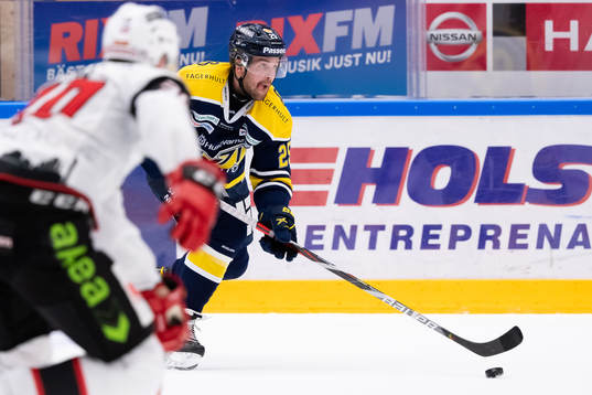 s Axel Holmström