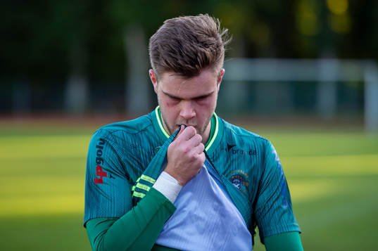 Ängelholms målvakt Robin Streifert deppar