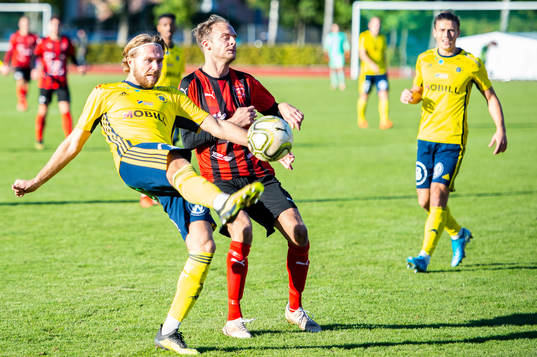 Ängelholms Marcus Eriksson och Eslöv Pontus Gressman